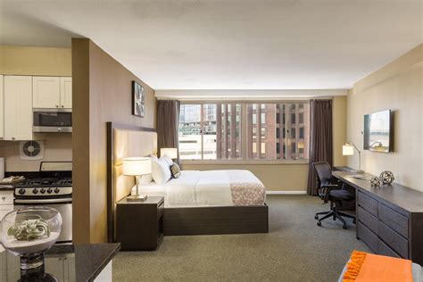 The average size of our two bedroom suite is 1,082 square feet and sleeps 4 to 6 guests, offering much large accommodations than a typical hotel with 2 bedroom suites. Philadelphia Hotel Suites | The Windsor Suites