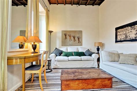 Trevi Stylish Apartment Rome Vacation Rental 4 People