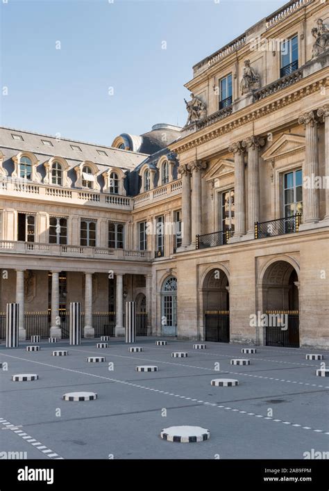 Courtyard Of Palais Royal Hi Res Stock Photography And Images Alamy