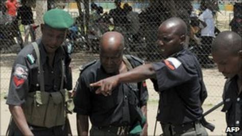 Boko Haram Attack Frees Hundreds Of Prisoners Bbc News