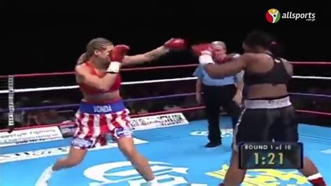 Awesome Knock Out By Female Boxer Youtube