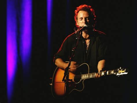 Bruce Springsteen Taps 1995 Acoustic Philly Area Show For New Vault