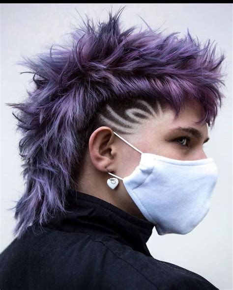 Woman Mohawk Hairstyle In 2021 Edgy Short Hair Hair Inspo Color Hair Styles