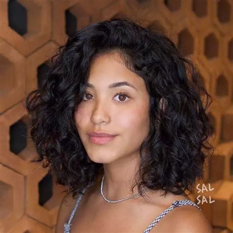 Asymmetrical Lob Bob Haircut Curly Haircuts For Curly Hair Curly Hair