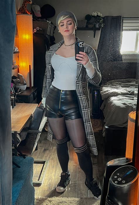 TW Pornstars - 2 pic. Ashley Barron. Twitter. Feels good to be back