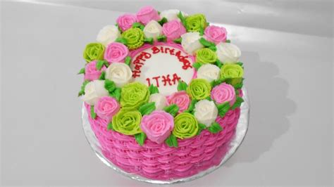 You can even add an image! Flower Basket Cake Decoration - YouTube