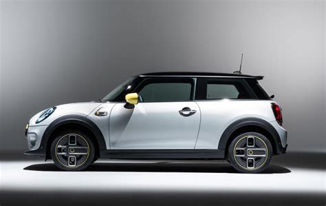 Mini Cooper Se Unveiled As First Fully Electric Model Performancedrive