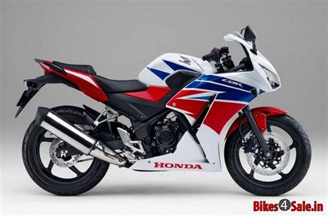 The honda cbr250rr is offered petrol engine in the indonesia. Honda Unveils 2014 CBR 250R with Redesigned Headlight and ...