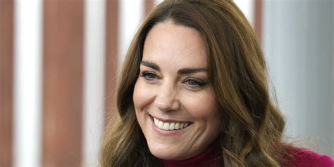 The Duchess Of Cambridge Wears Festive Cardigan In Christmas Carol Concert Preview