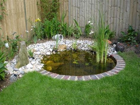 Often times, plastic lawn edging is rigid which means you can only create straight lines or you're dictated to by the shape and size of a piece of plastic. 66 Creative Garden Edging Ideas to Set Your Garden Apart
