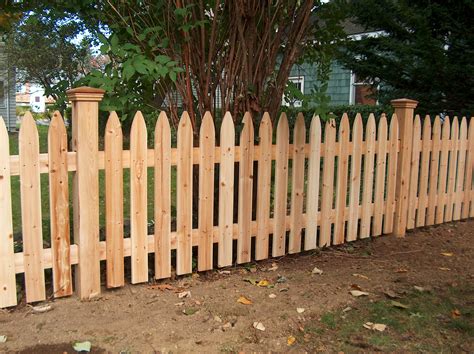 Colonial Point Picket Good Neighbor Wood Fence Picket Fence