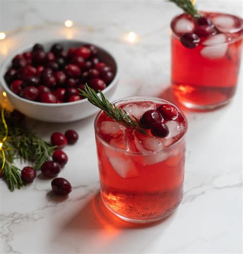 Cranberry Gin Fizz Cocktail Ccs Table Easy Recipes For Entertaining