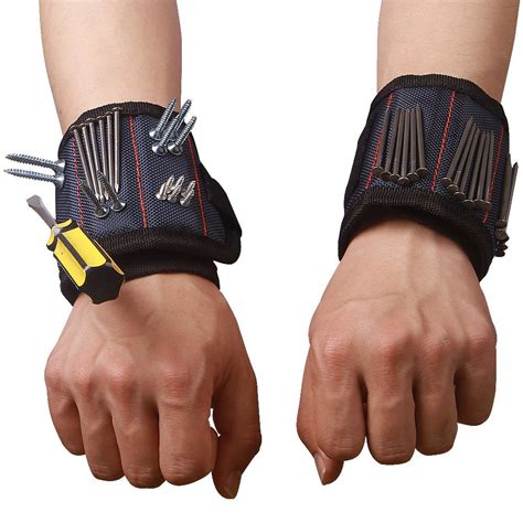 The most common sporty men gift idea material is metal. Top 10 Men Gift Ideas - Affordable Gifts | The 36th AVENUE