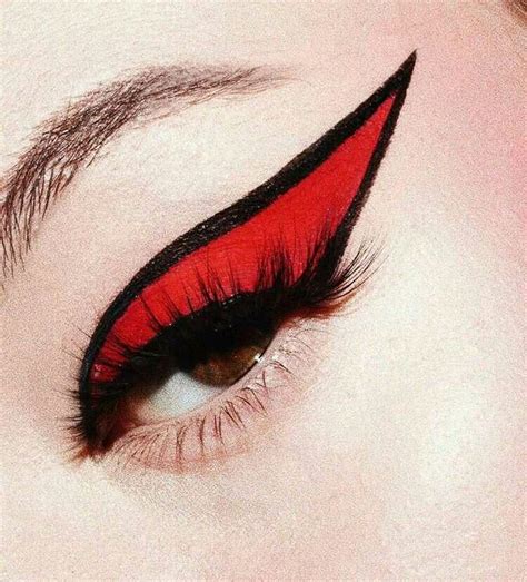 Cool Edgy Punk Rock Red And Black Eye Make Up Look Punk Makeup Eyes