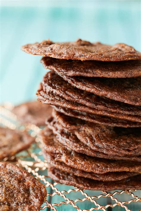 Thin And Crispy Chocolate Chip Cookies Gemmas Bigger Bolder Baking