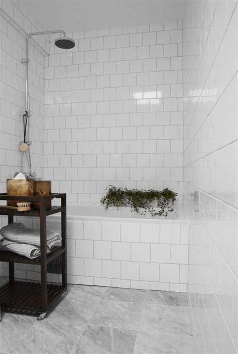 Ceramic bathroom floor tile is often used because of its durability, resistance to dampness, its safety and its ease of cleaning. 23 white ceramic bathroom tile ideas and pictures