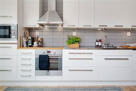 Beautiful And Organized Kitchen Shelves European Kitchen Cabinets