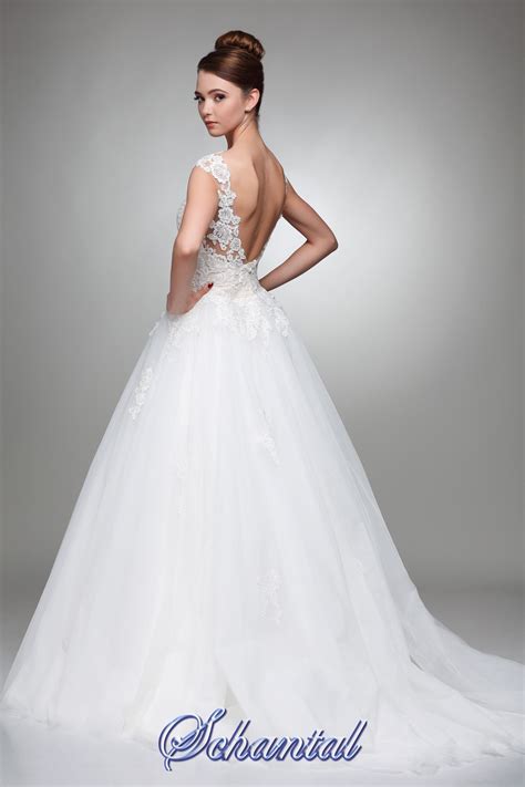 Sep 17, 2021 · grace kelly gilt als stilikone, die frauen weltweit inspirierte. Brautkleid von Schantal / Art. 1809 | Brautkleid ...