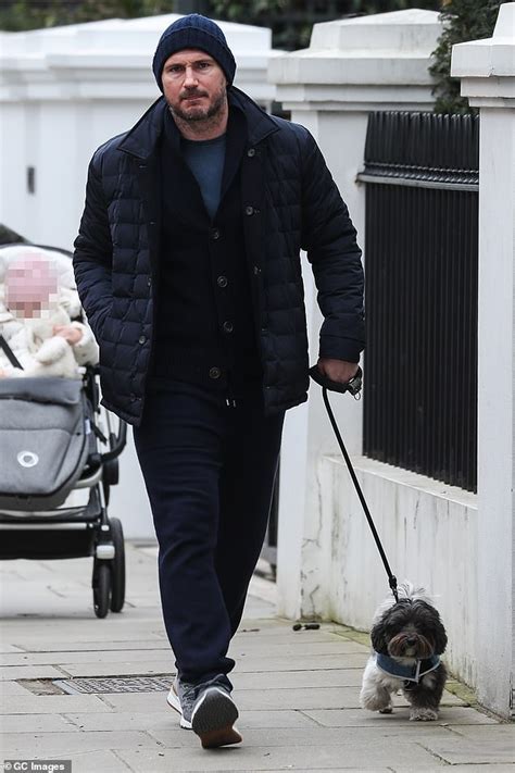 Pregnant Christine Lampard Wraps Up Warm As She Enjoys Valentine S Day Stroll With Husband Frank