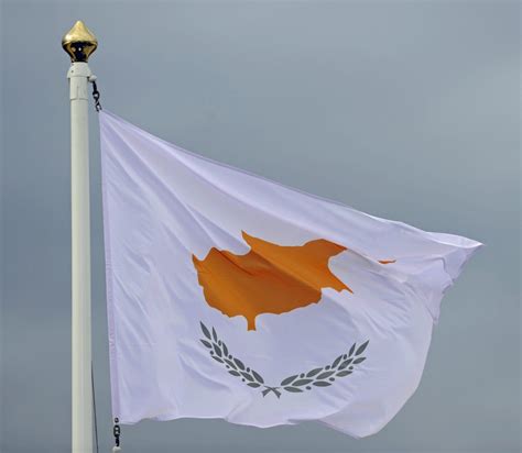 Fluege.de vergleicht günstige flüge für ihren billigflug nach zypern von über 550 airlines weltweit. Graafix!: Flag of Cyprus Flags