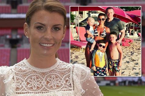 Chillin' on a yacht in barbados with his wife and kids. Wayne Rooney And Wife Are Expecting Their Fourth Child ...