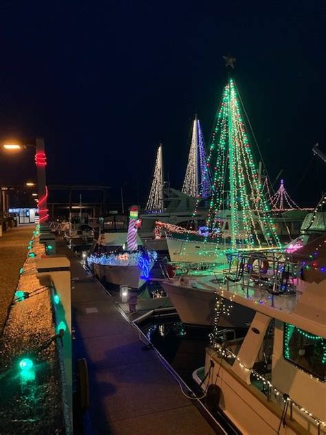 Scene In Edmonds Holiday Cheer At The Waterfront And More On Dec 14 My Edmonds News