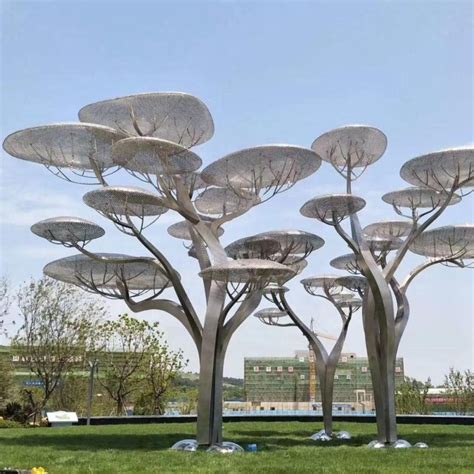 Stainless Steel Pine Greeting Guests Tree Sculpture Art Metal Sculpture
