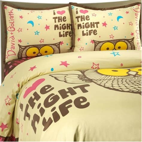 These are so cute as pillows in the living room, bedroom, or even a child's bedroom. Owl Home Décor Ideas