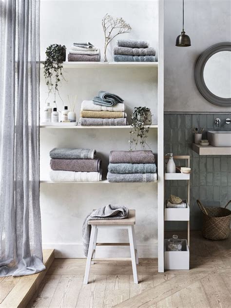 Finding the right storage solutions for a small bathroom can be daunting. Small bathroom storage ideas: 16 ways to clear the clutter ...