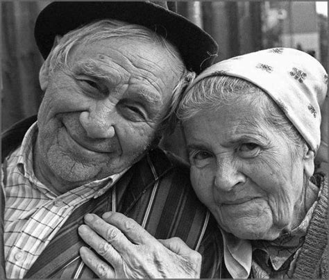 Pin By R2 On Beautiful ️ Everlasting Love With Images Old Couples Couples Growing Old Together