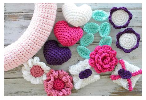 Happy Valentines Crochet Wreath Valentines Crochet Crochet Wreath