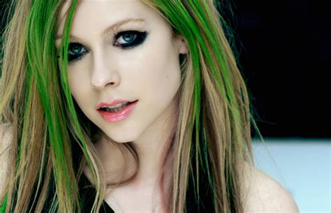 Moda Fashion Avril Lavigne Vem Ao Brasil