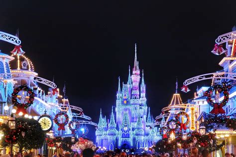 Visiting Disney World During The Holidays Living By Disney