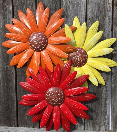 Metal Flower Wall Art Set Of 3 Metal Fence And Yard Art Red Etsy