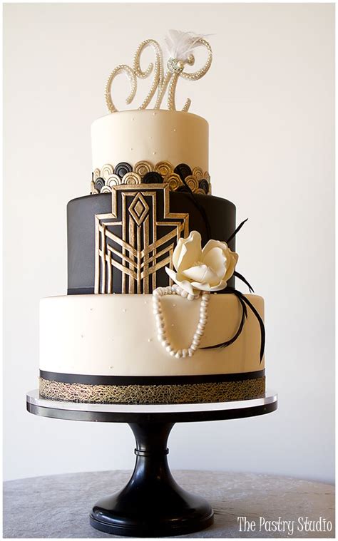 The most common gatsby wedding cake material is latex. Gatsby style wedding cake by thepastrystudio.com - InteriorMad