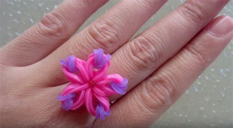 How To Make A Rainbow Loom Flower Charm ~ Loom Video