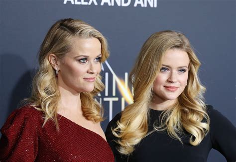 Reese Witherspoon Daughter Reese Witherspoons Fans Were Absolutely