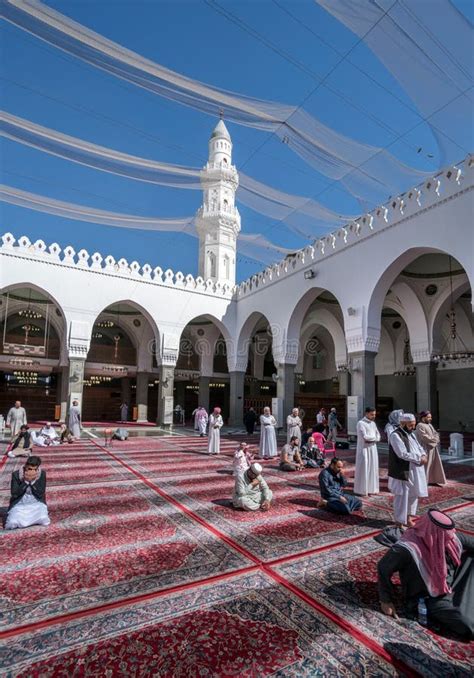 Muslims Praying In Quba Mosque Editorial Stock Image Image Of Omrah