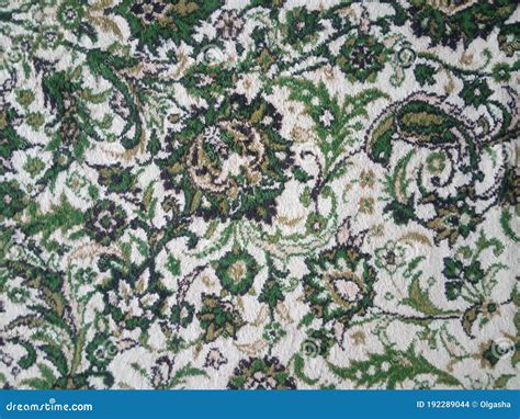 Luxury Green Carpet With Floral Pattern Decorative Floral Textile