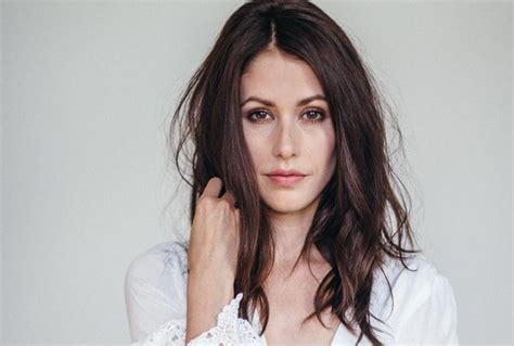 Amanda Crew Of Silicon Valley Says Techie Women Feel Her Character S