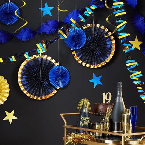 This Nye Party Is Inspired By A Starry Midnight Sky Party City