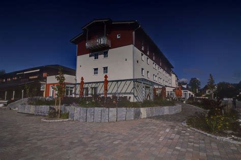 Our friendly trip advisor from ixigo helps you. Frühstücksterrasse Inntalhof Kirchdorf