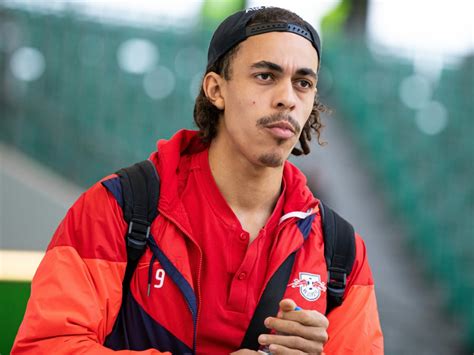 Gol tunggal yussuf yurary poulsen membawa tim. RB Leipzig: Poulsen und Schick wieder im Mannschaftstraining