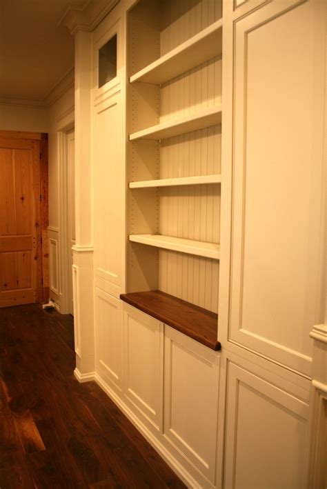 20 Hallway Built In Cabinets Decoomo