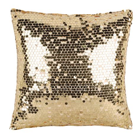 Instant Makeover With Throw Pillows