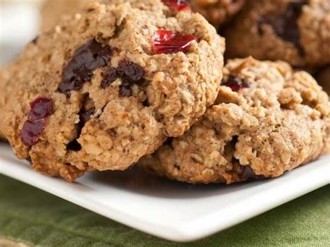 Walnuts and raisins are optional. Easy Heart Healthy, Diabetes Friendly Recipes - Tasty Oatmeal Cookies | Diabetes Recipes ...
