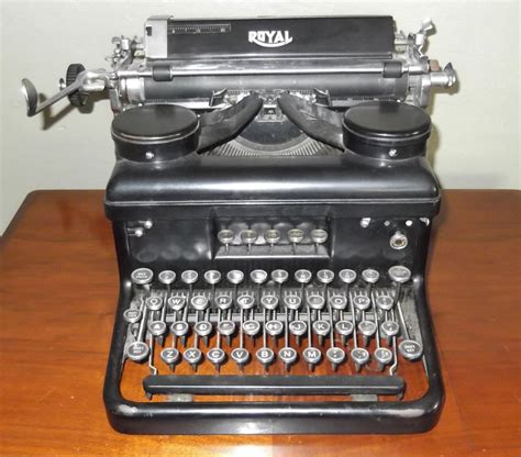 Vintage Royal Typewriter 1930s Antique By Susiesellsvintage