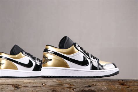 Besides good quality brands, you'll also find plenty of discounts when you shop for gold chain toe heels during big sales. Air Jordan 1 Low 'Gold Toe' For Sale - Hoop Jordan