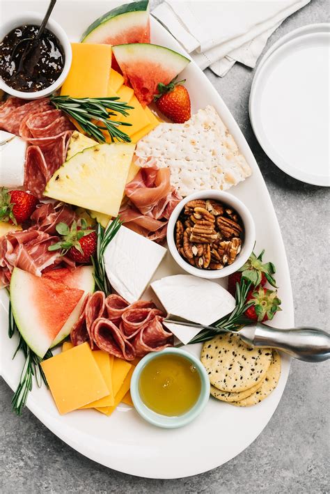 10 Awesome What To Put On A Charcuterie Board Ideas