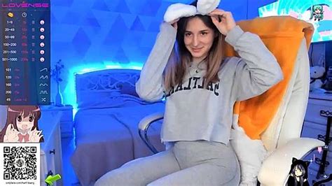 Alina9 Nude On Cam For Live Sex Chat Wearehairyfans
